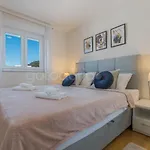 Luxury Sea View Apartment Wald